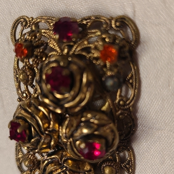 Vintage Red Roses Rectangular Brooch - Picture 2 of 6